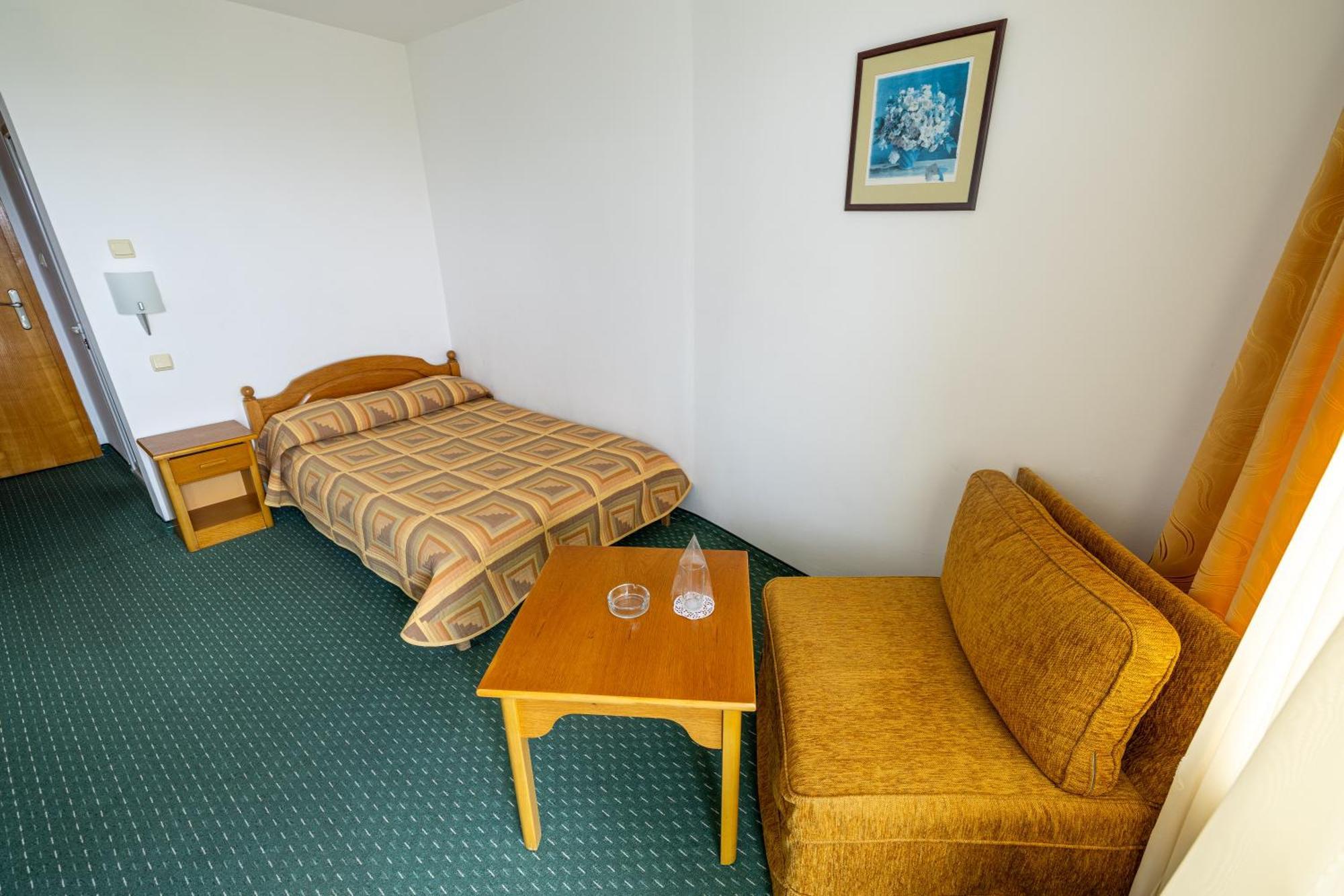 Hotel Slavyanski Slantschew brjag Exterior foto